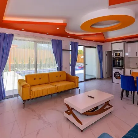 Zeytin Cicegi -kalkan'da Muhafazakar Balayi Villasi